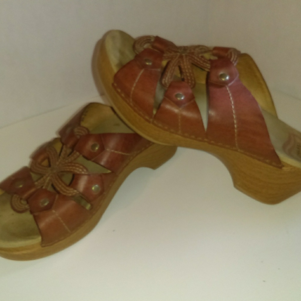 Dansko Serena Slip on Sandals
